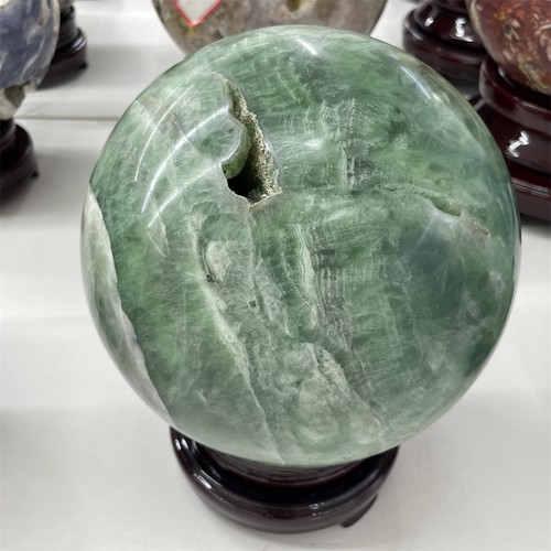 Sfera fluorite verde naturale